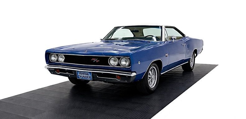 Coupe in Morgantown, United States 1 - 17668554