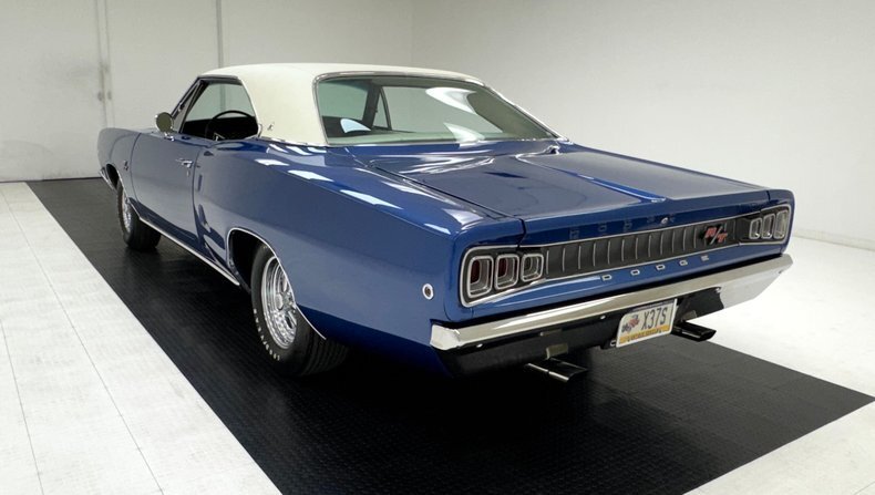 Coupe in Morgantown, United States 3 - 17668554
