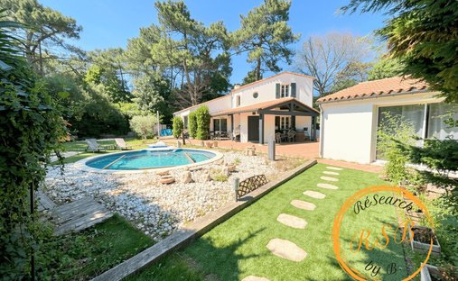 Maison à Rivedoux-Plage, Nouvelle-Aquitaine, France 1