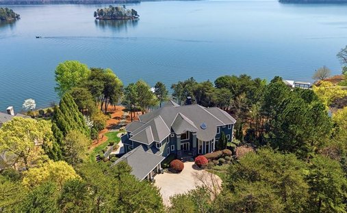 House in New London, North Carolina, United States 1