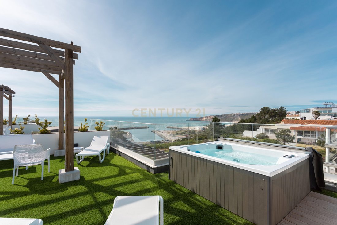 Apartment in Nazare, Leiria District, Portugal 1 - 17668717
