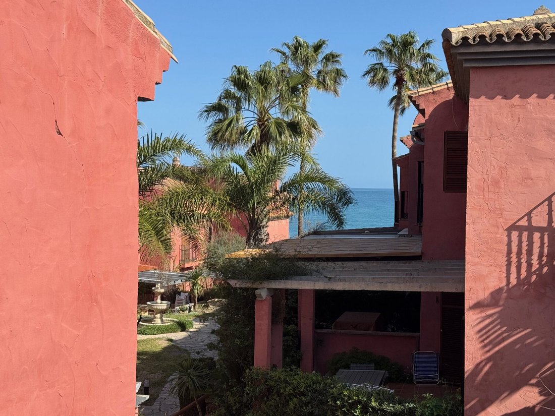 Townhouse in Estepona, Andalusia, Spain 3 - 17668572