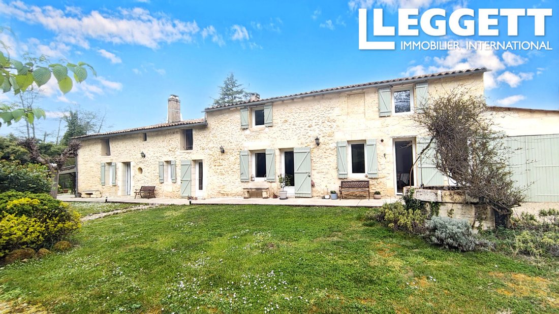 House in Lignan-de-Bordeaux, Nouvelle-Aquitaine, France 2 - 17668512
