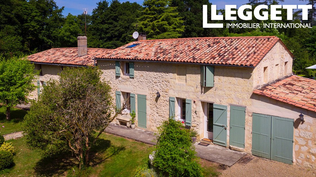 House in Lignan-de-Bordeaux, Nouvelle-Aquitaine, France 1 - 17668512