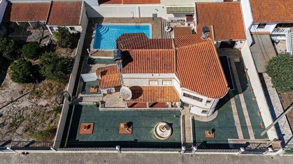 Villa in Fernao Ferro, Setubal, Portugal 1 - 17668746