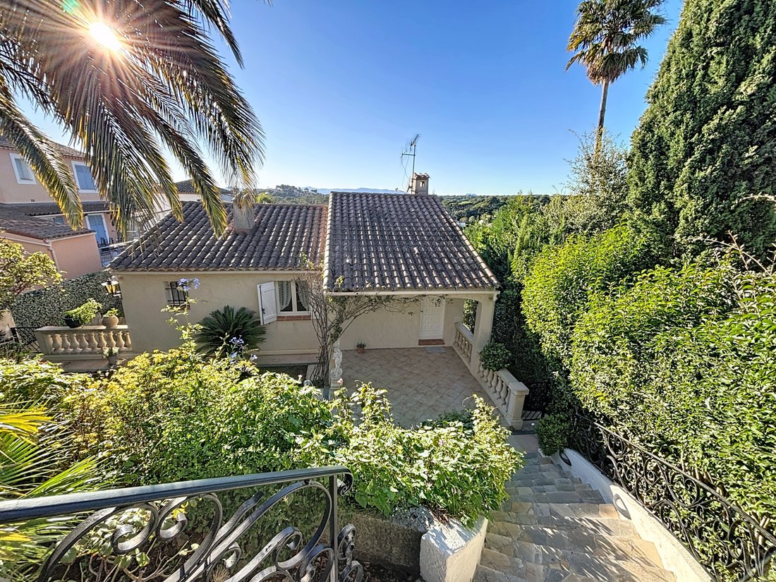 Villa in Le Dramont-Agay-Anthéor-Le Trayas, Saint-Raphaël, France 4 - 17668636