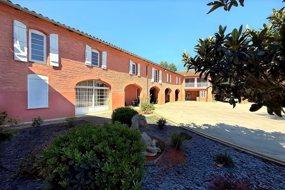 Estate in Lalande, Montauban, France 2 - 16609335