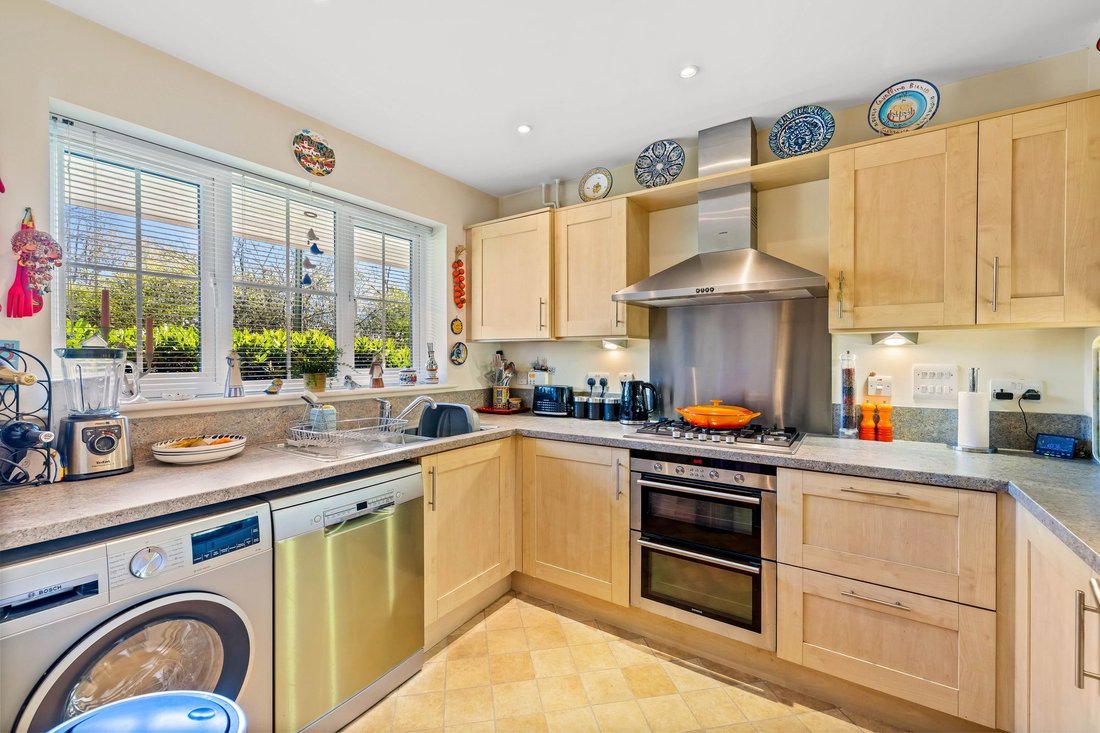 House in Burgess Hill, England 5 - 17668795