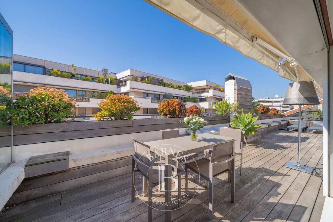 Apartment in Cannes, Provence-Alpes-Côte d'Azur, France 2 - 17668528