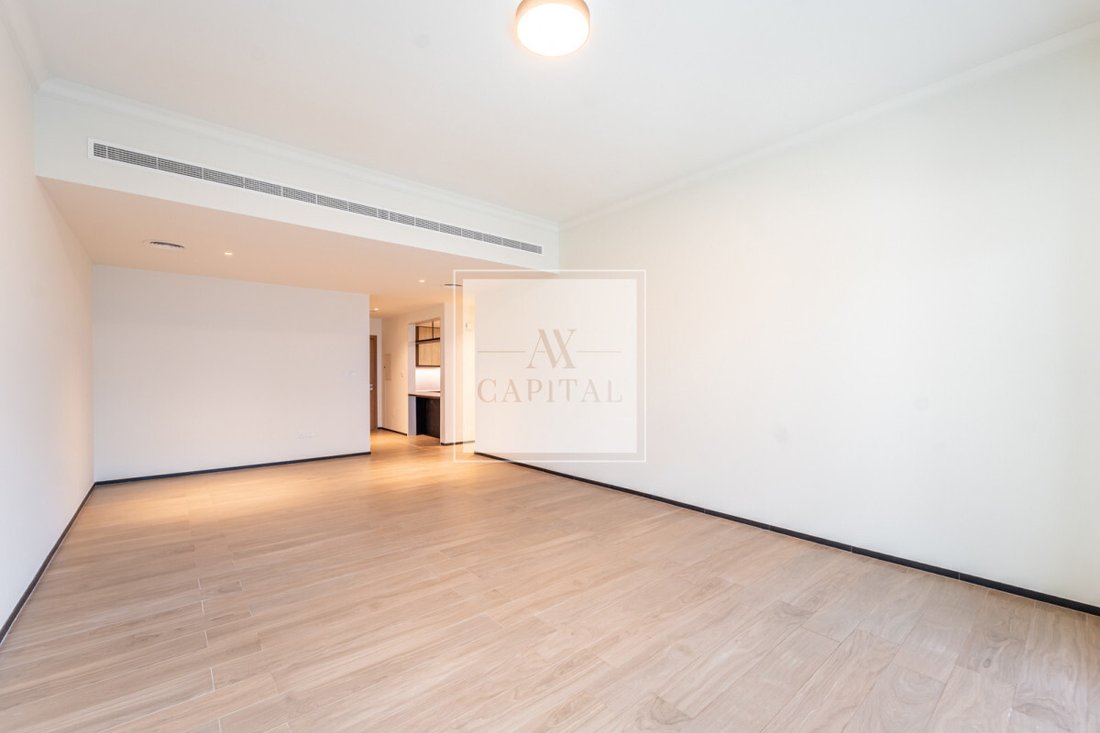 Apartment in Umm Suqeim, Dubai, United Arab Emirates 1 - 17668657