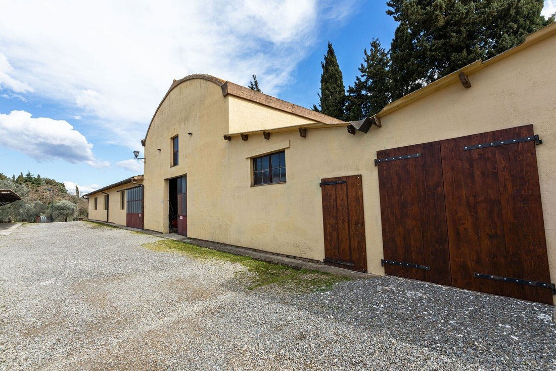 House in San Gimignano, Tuscany, Italy 5 - 17668565