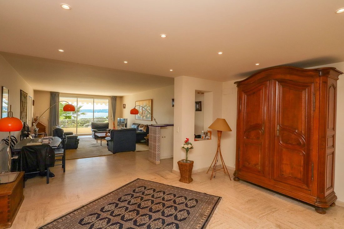 Apartment in Cannes, Provence-Alpes-Côte d'Azur, France 5 - 17668748