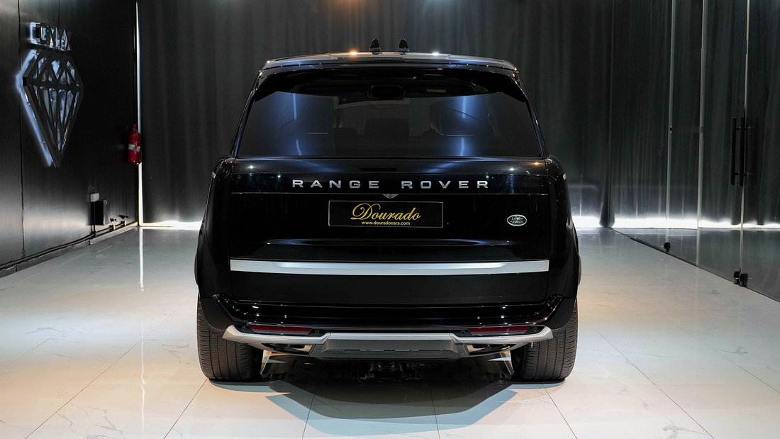 Suv in Dubai, United Arab Emirates 5 - 17668713