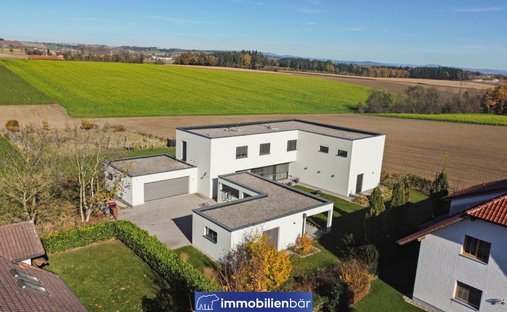 Country House in Wels, Upper Austria, Austria 1