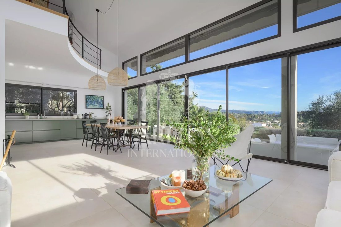 Villa in Valbonne, Provence-Alpes-Côte d'Azur, France 2 - 17668931