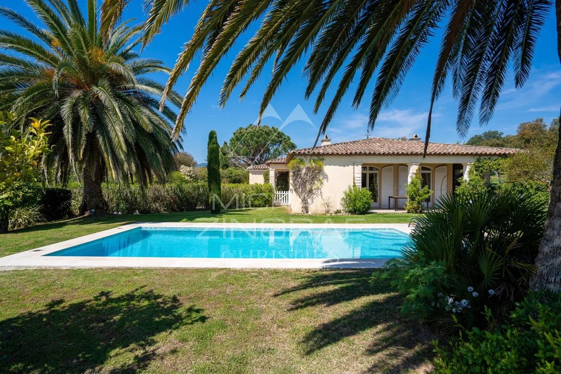 Villa in Grimaud, Provence-Alpes-Côte d'Azur, France 1 - 17668888