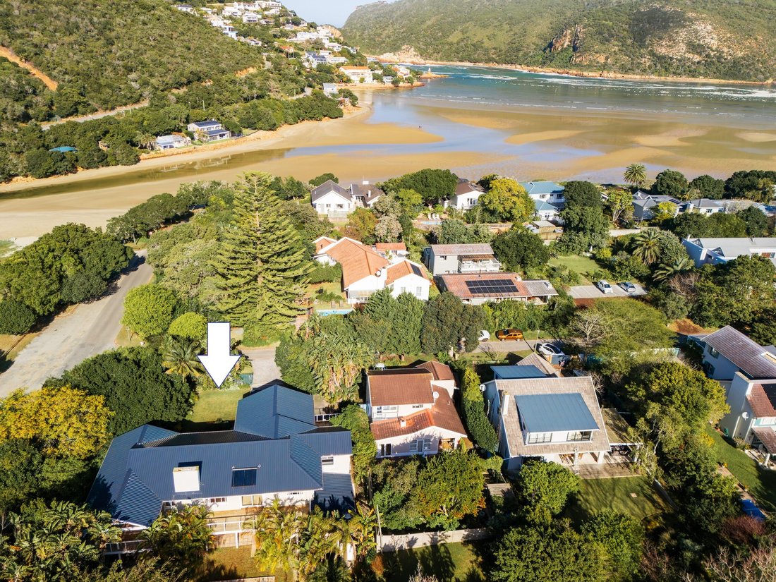 House in Hunters Home, Western Cape, South Africa 2 - 17669363