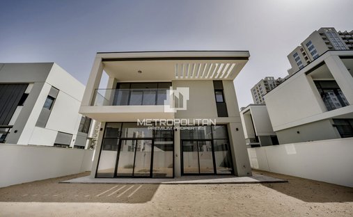 Villa in Al Furjan, Dubai, United Arab Emirates 1