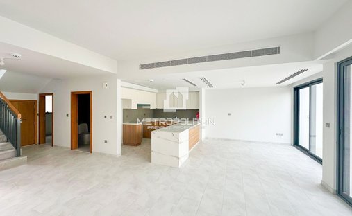 Townhouse in Wadi Al Safa 5, Wadi Al Safa, Dubai 1