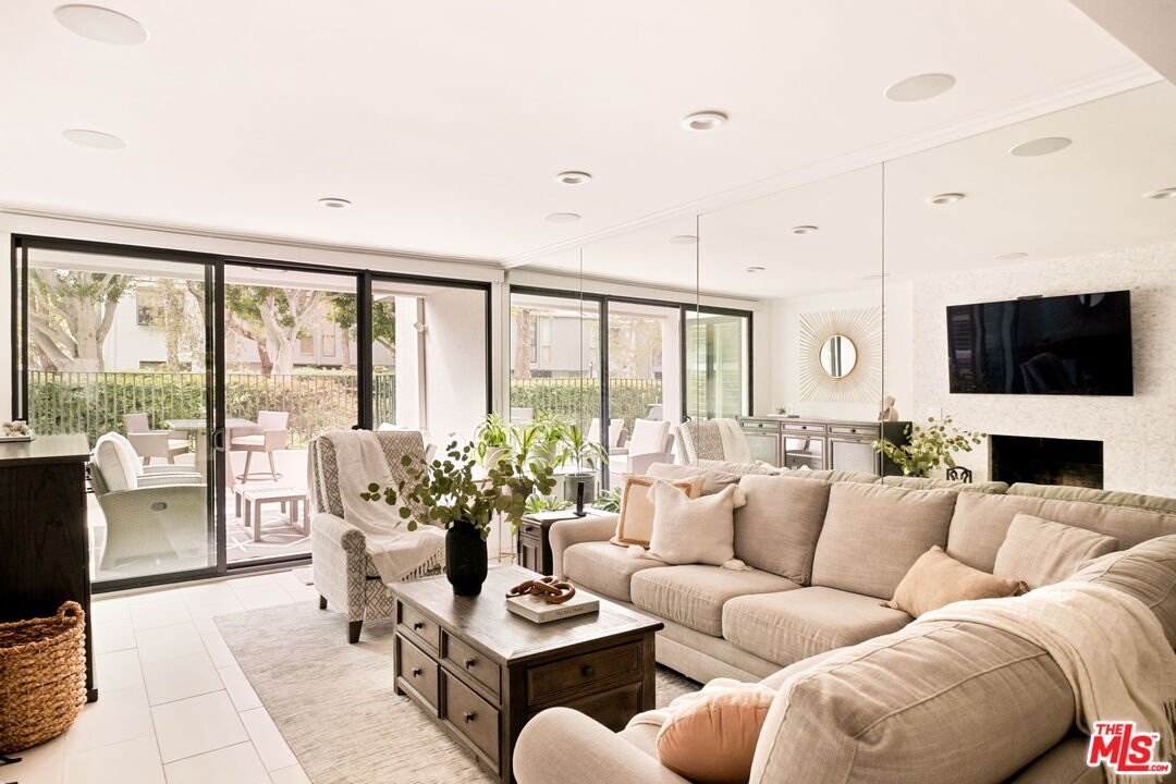 Condo in Santa Monica, California, United States 5 - 17669144