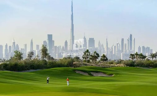 Apartment in Hadaeq Sheikh Mohammed Bin Rashid, Dubai, United Arab Emirates 1