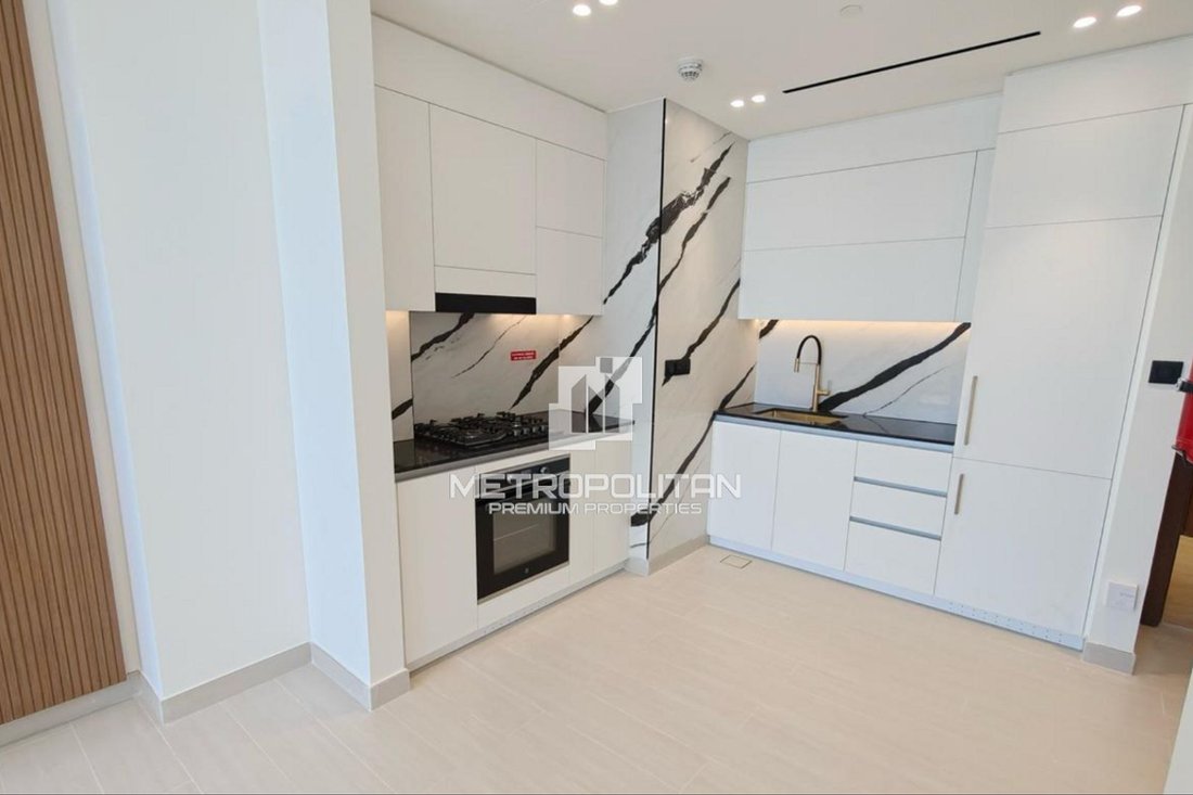 Apartment in Business Bay, Dubai, United Arab Emirates 5 - 16057248