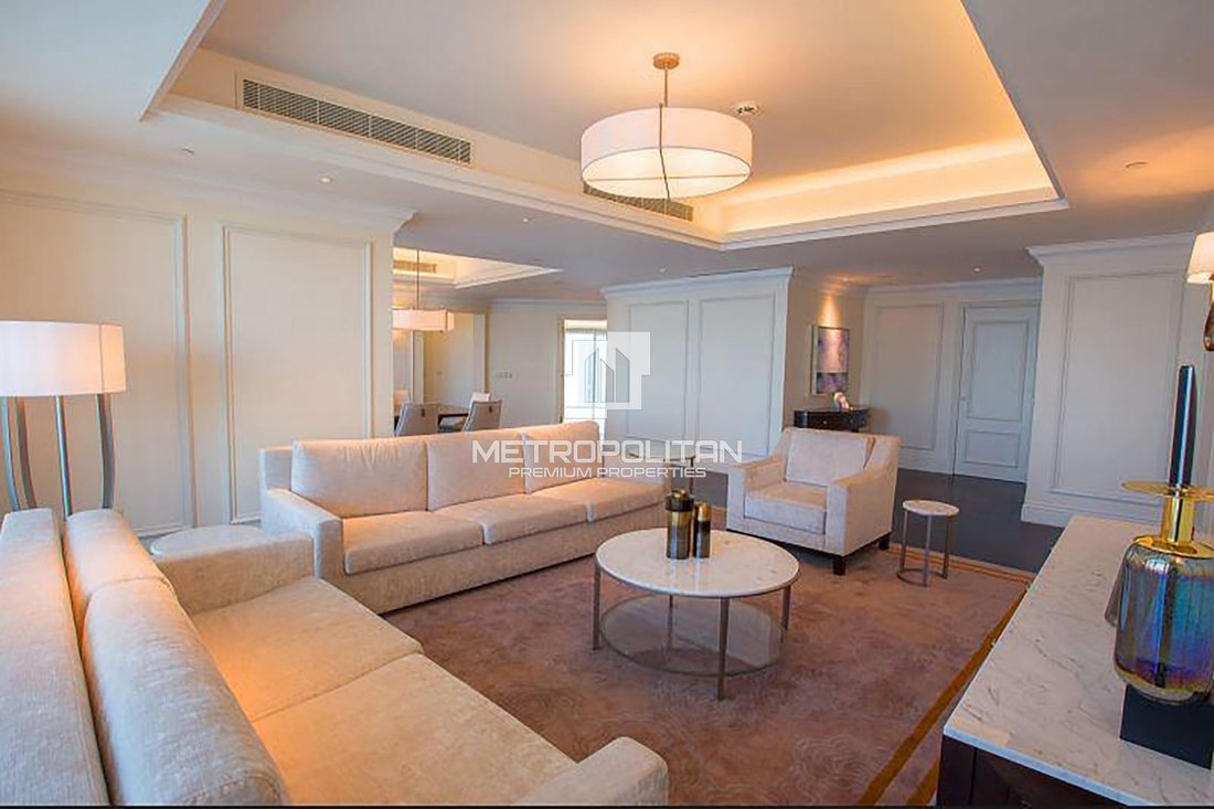 Apartment in Downtown Dubai, Dubai, United Arab Emirates 4 - 15467965