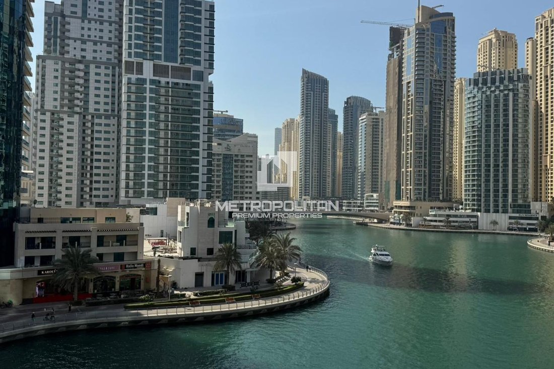 Apartment in Dubai Marina / Marsa Dubai, Dubai, United Arab Emirates 1 - 17669380