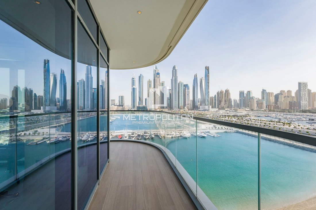 Apartment in Dubai Harbour, Dubai, United Arab Emirates 1 - 15342528