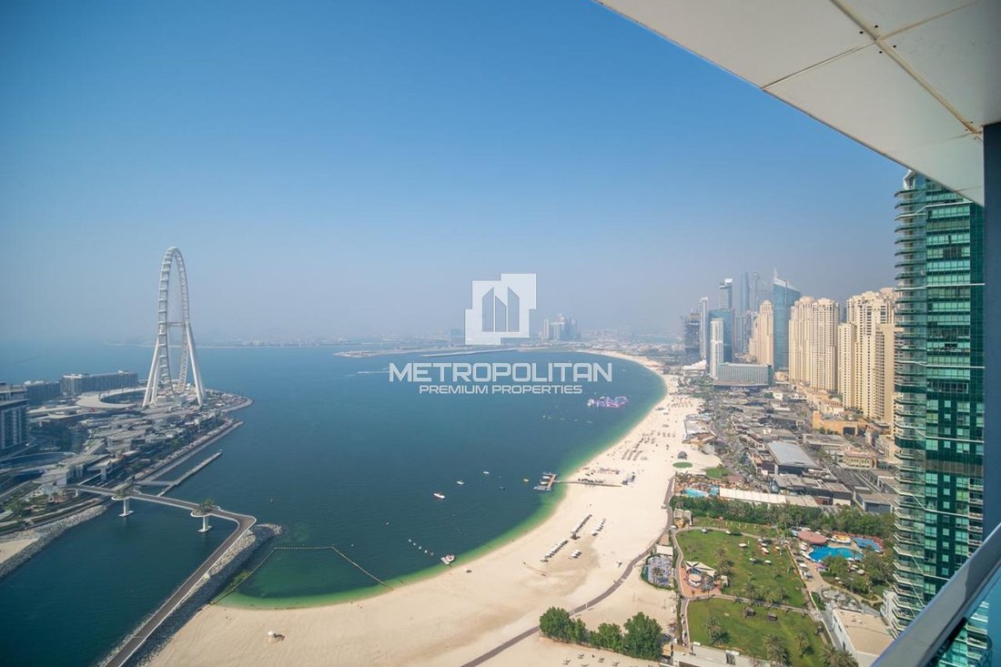 Apartment in Dubai, United Arab Emirates 1 - 15575408