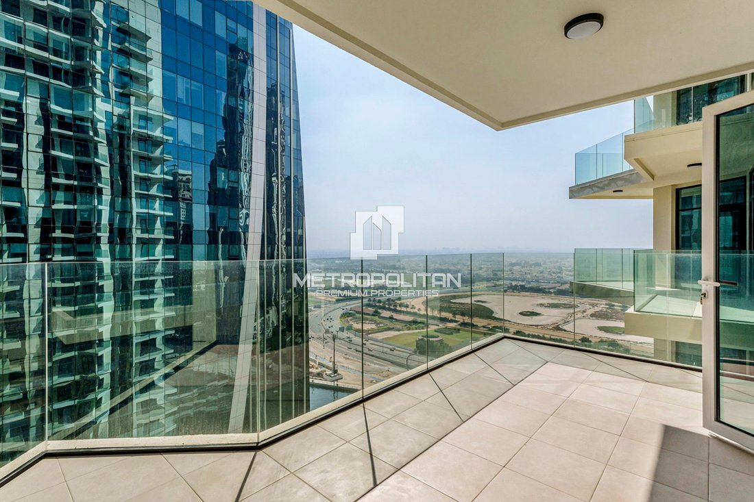 Apartment in Rabdan, Abu Dhabi Emirate, United Arab Emirates 1 - 17415252