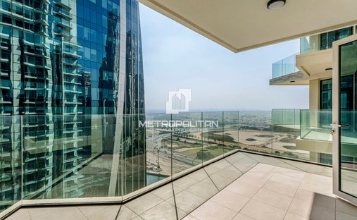 Apartment in Rabdan, Abu Dhabi Emirate, United Arab Emirates 1