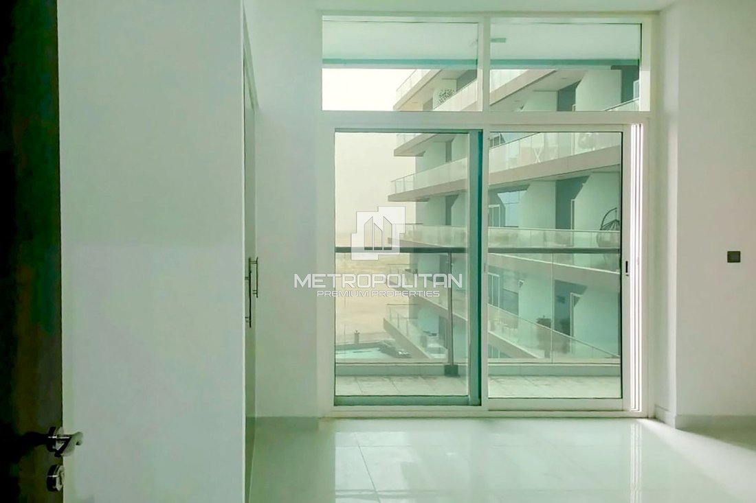 Apartment in Nadd Hessa, Dubai, United Arab Emirates 5 - 17669627