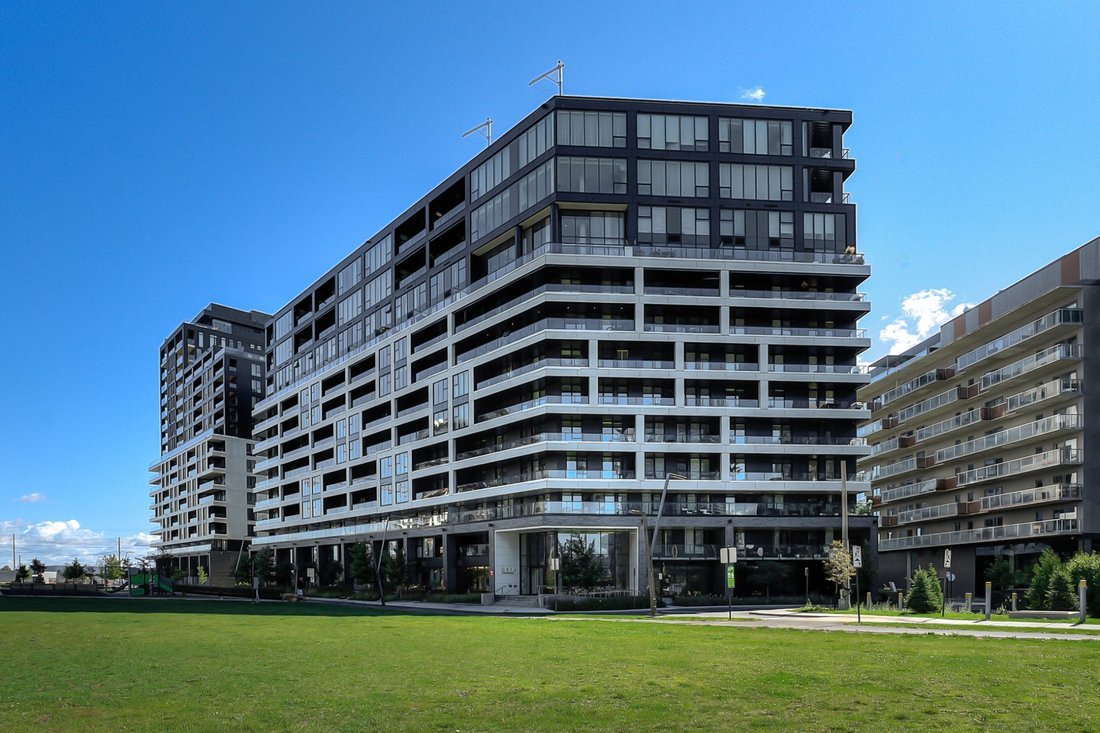 Condo in Brossard, Quebec, Canada 1 - 17668980
