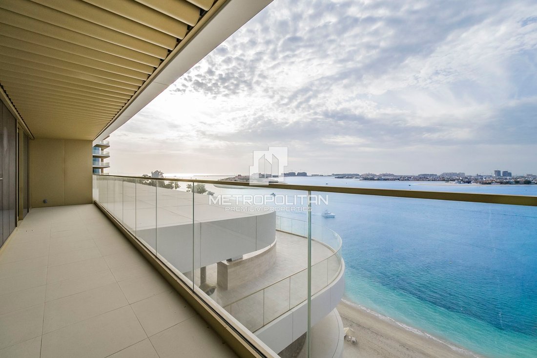 Apartment in Dubai Harbour, Dubai, United Arab Emirates 1 - 15290061
