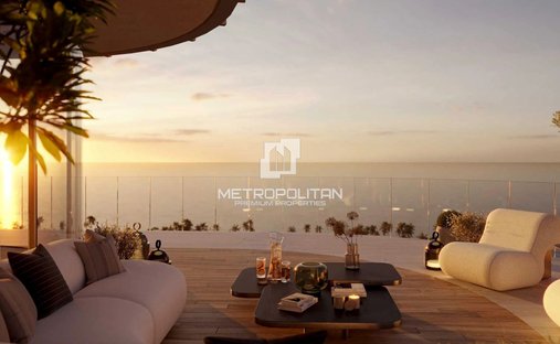 Apartment in Nakhlat Deira, Dubai, United Arab Emirates 1