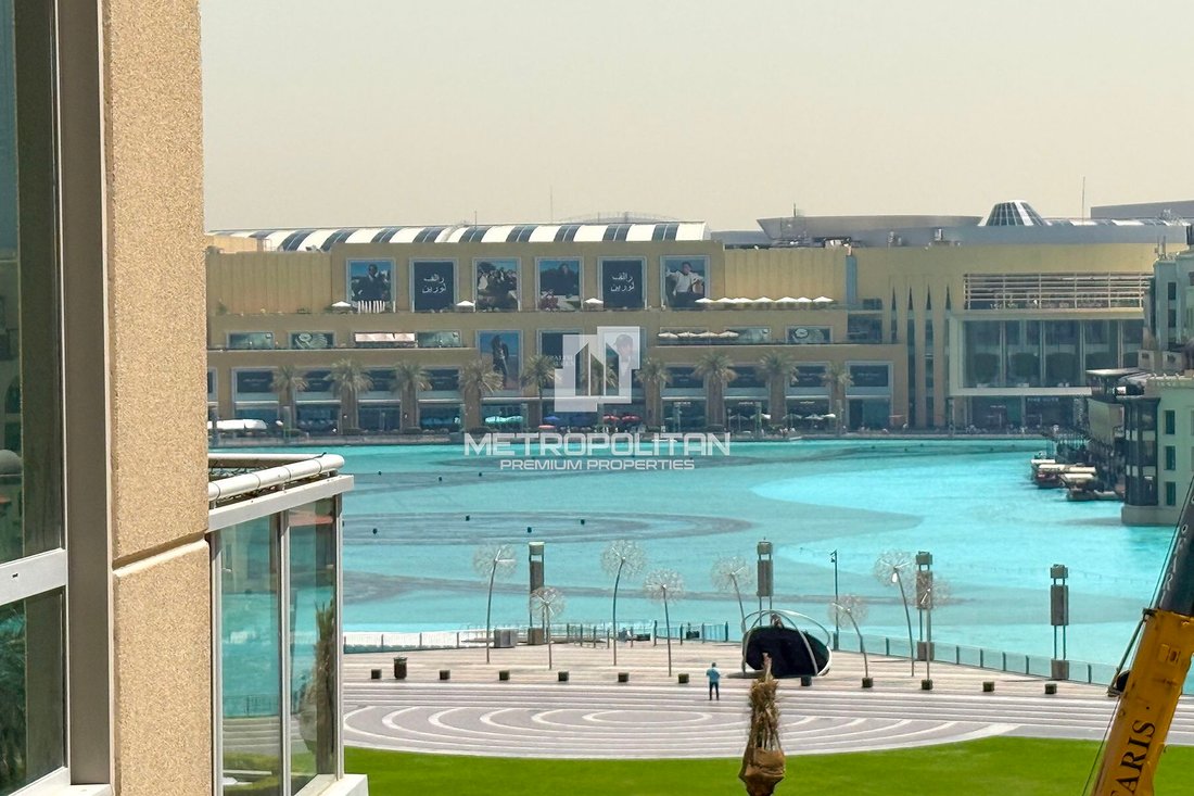 Apartment in Burj Khalifa Lake, Downtown Dubai, Dubai 1 - 15537303