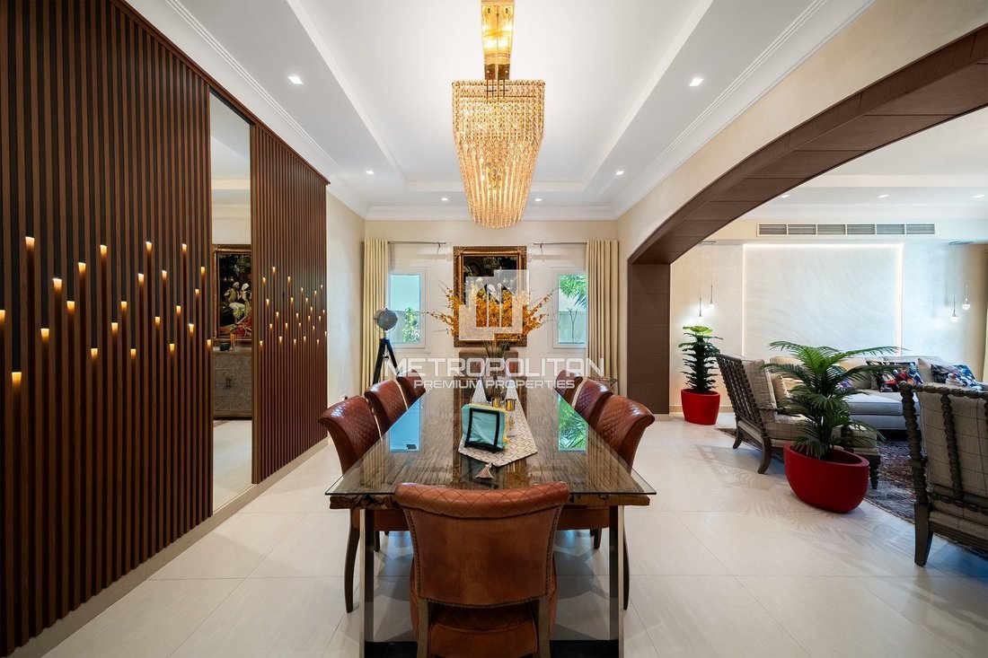 Villa in Al Wasl, Dubai, United Arab Emirates 4 - 17669381