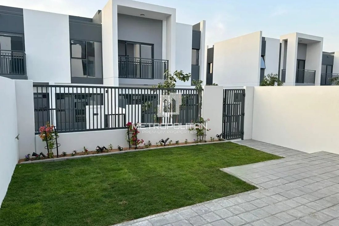 Townhouse in Wadi Al Safa 5, Wadi Al Safa, Dubai 1 - 15906793