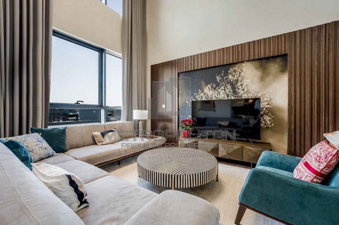 House in City Walk, Dubai, United Arab Emirates 2 - 13646824