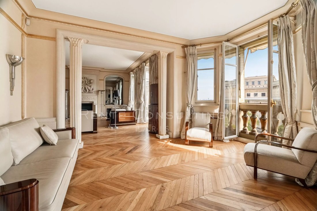 Apartment in Chaillot, Paris 16e Arrondissement, Paris 4 - 17668896