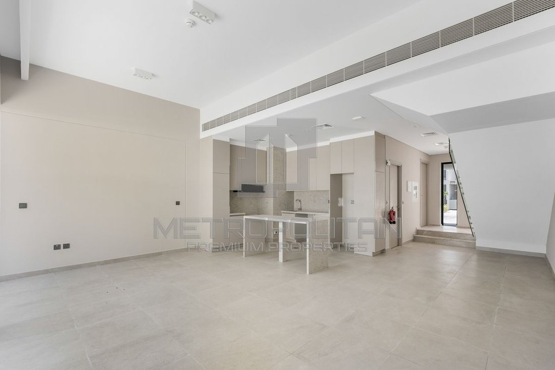 Townhouse in Nad Al Sheba 1, Nad Al Sheba, Dubai 1 - 15456929