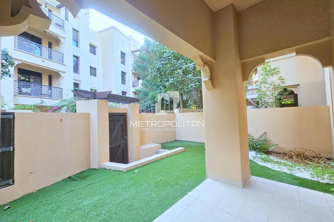 Apartment in Downtown Dubai, Dubai, United Arab Emirates 3 - 15486274