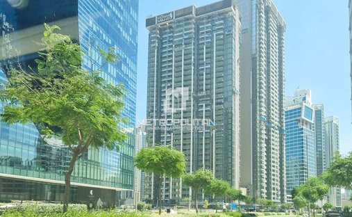 Apartment in Palm Jumeirah, Dubai, United Arab Emirates 1