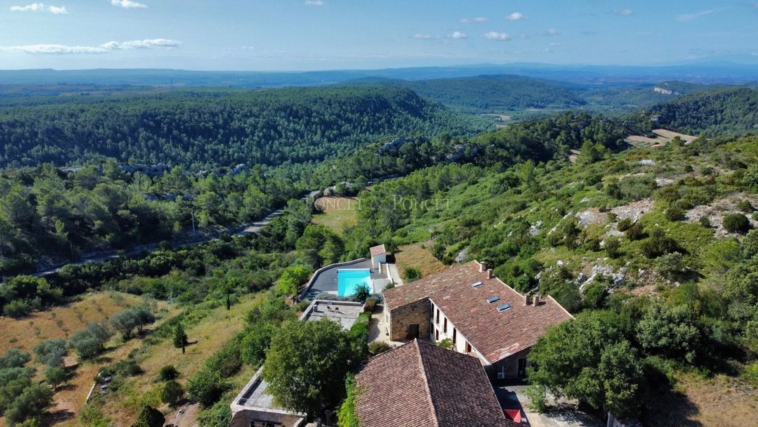 Villa in Saint-Chinian, Occitania, France 3 - 15174305