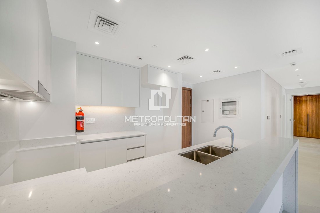 Apartment in Umm Suqeim, Dubai, United Arab Emirates 5 - 15551477