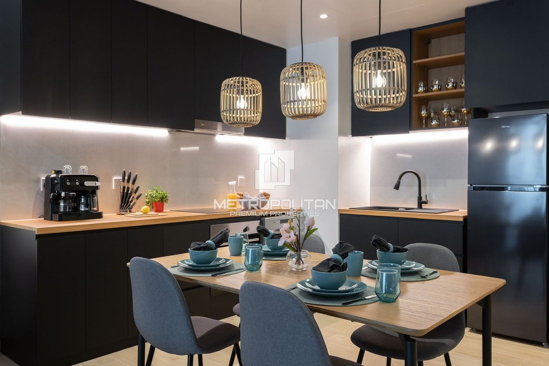 Apartment in Jumeirah, Dubai, United Arab Emirates 1 - 15709223