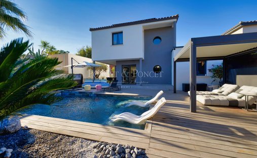 Villa in Villeneuve-les-Maguelone, Occitania, France 1
