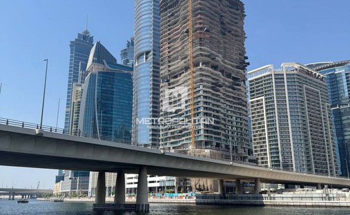 Apartment in Business Bay, Dubai, United Arab Emirates 1