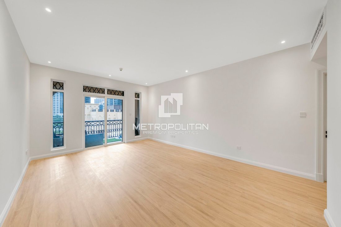 Apartment in Downtown Dubai, Dubai, United Arab Emirates 3 - 16196479
